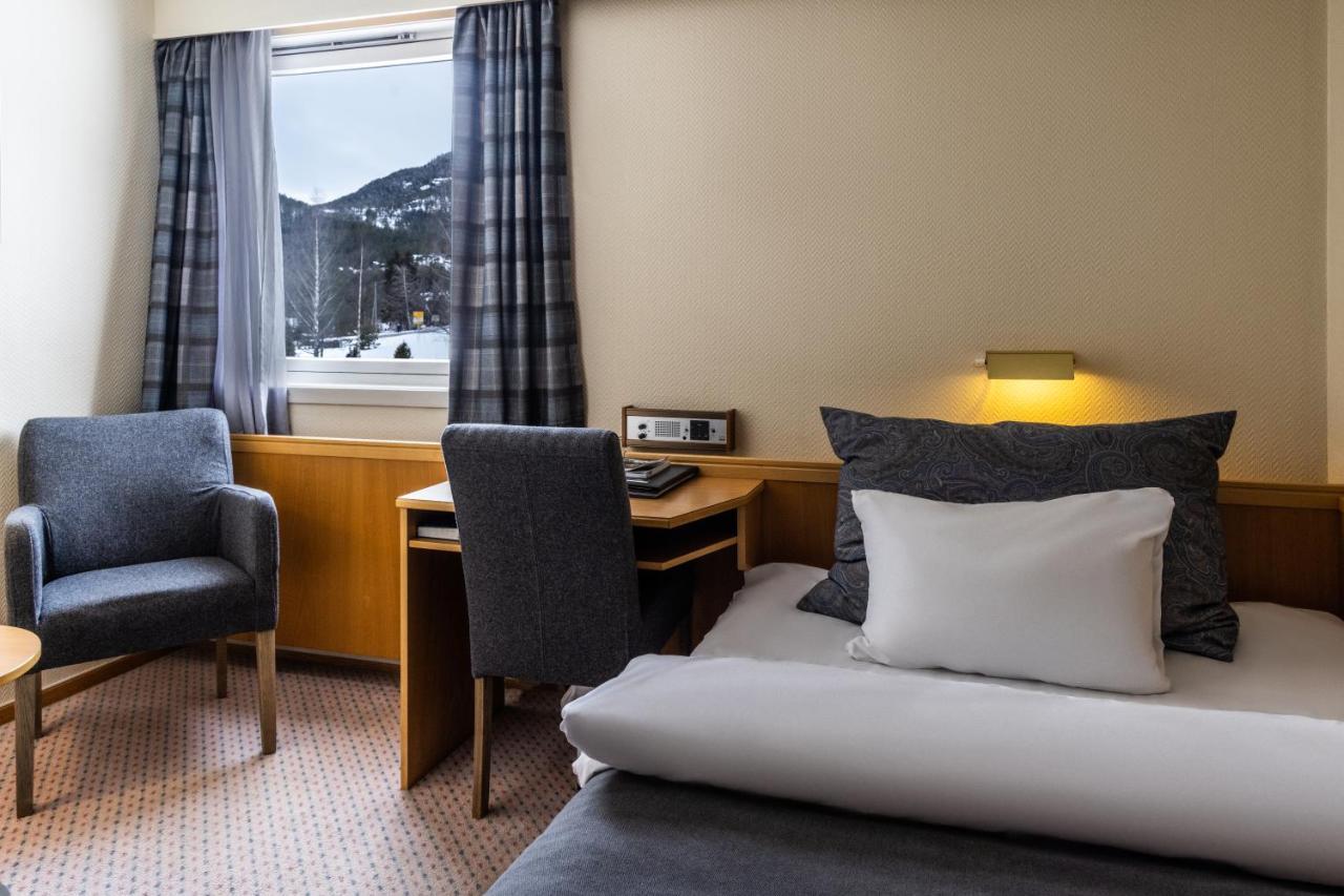 Straand Hotel Вродал Екстер'єр фото